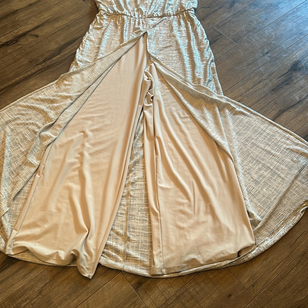 Dress - Picture 6 of 9